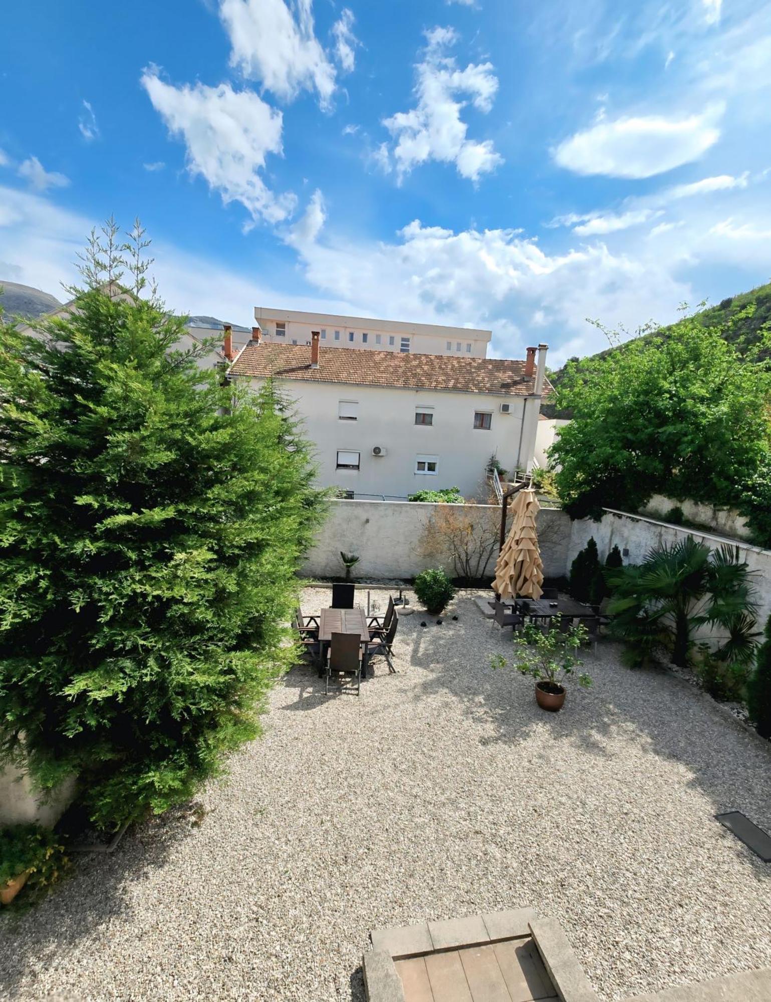 City Center Apartments Mostar Esterno foto