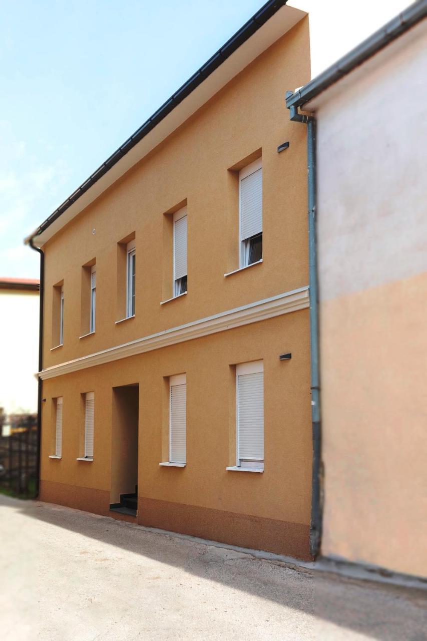 City Center Apartments Mostar Esterno foto